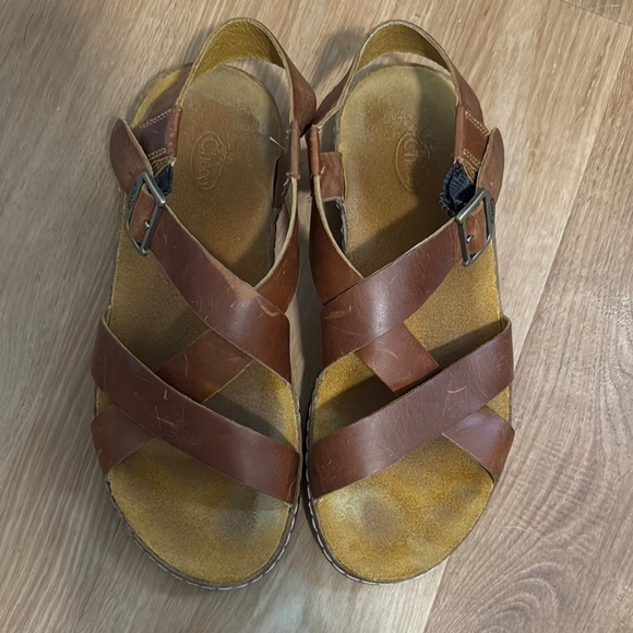 Chaco Shoes - Brown Chacos lightly worn